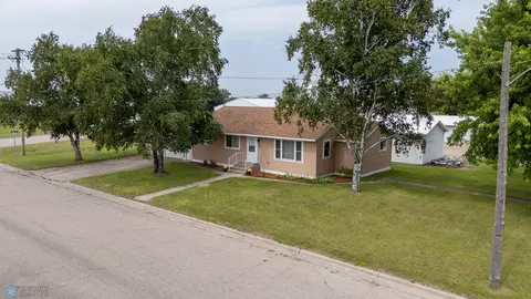 101 6th Ave SE, Barnesville, MN 56514