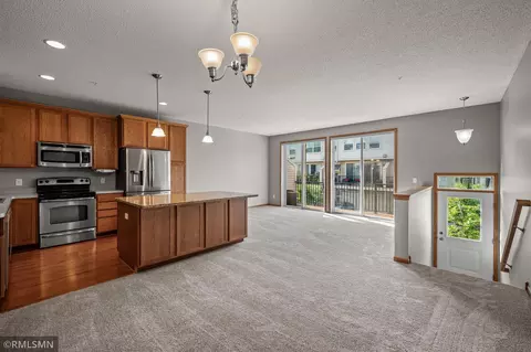 4625 Victor Path #5, Hugo, MN 55038