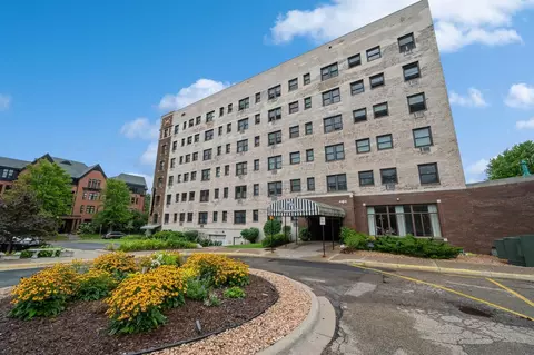 79 Western Ave N #205, Saint Paul, MN 55102