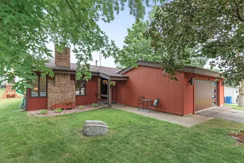 10717 Bush Lake Road Cir, Bloomington, MN 55438