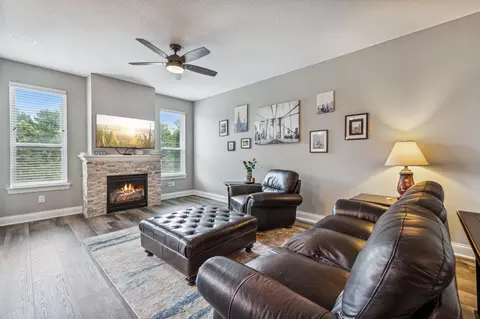3166 Countryside Ave #C, Woodbury, MN 55129