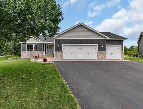 209 Victory Ave, Sartell, MN 56377