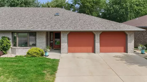1120 Collegeway, Worthington, MN 56187