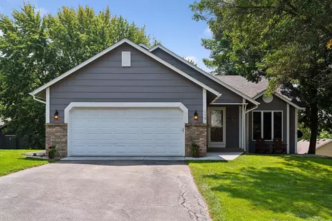 115 Meadow Dr, Loretto, MN 55357 photo 2