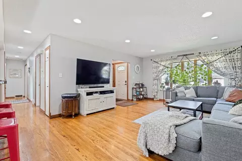 805 Brian St, Marshall, MN 56258 photo 13