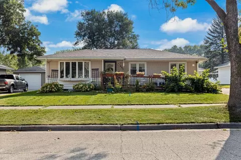 805 Brian St, Marshall, MN 56258