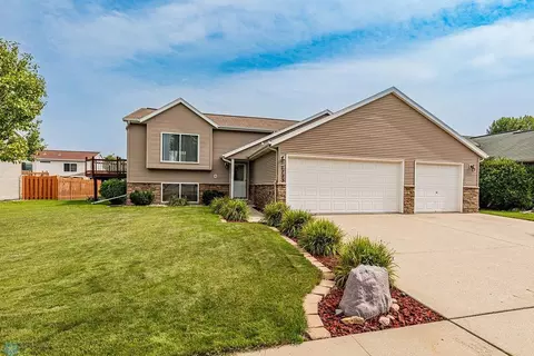 1723 13th St E, West Fargo, ND 58078
