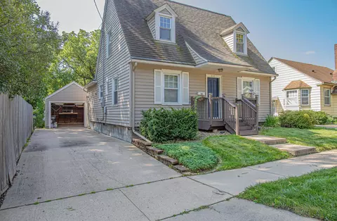312 E 6th St, Albert Lea, MN 56007