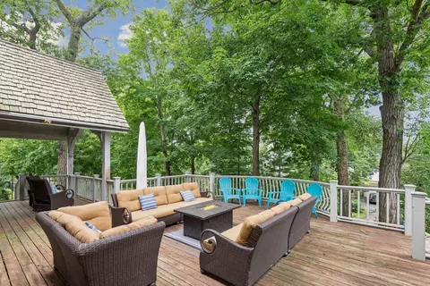 Exterior - 20735 Linwood Rd, Excelsior, MN 55331 photo 4 of 6