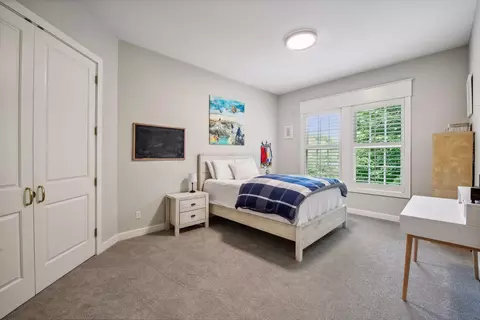 Bedroom - 20735 Linwood Rd, Excelsior, MN 55331 photo 1 of 4