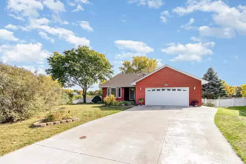 11006 Louisiana Ct E, Champlin, MN 55316