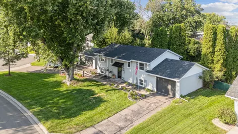 8153 Hemingway Ave S, Cottage Grove, MN 55016