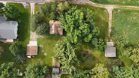 525 1st St SW, Melrose, MN 56352