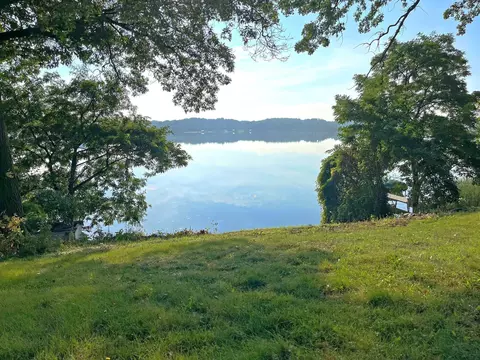 348 W Lake St, Orono, MN 55356
