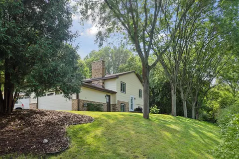 5960 Covington Ter, Minnetonka, MN 55345