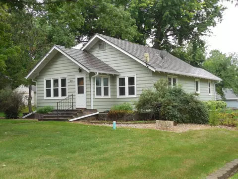 205 Pennsylvania Ave, Adrian, MN 56110