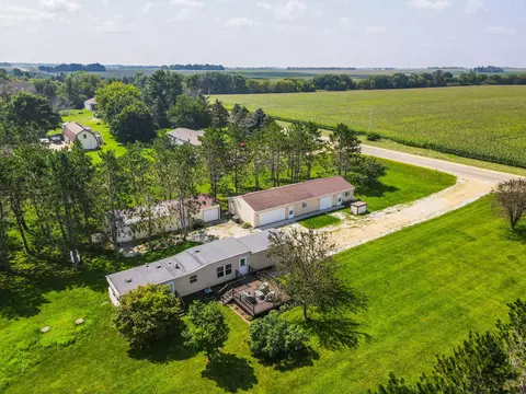 26922 740th Ave, Grand Meadow, MN 55936