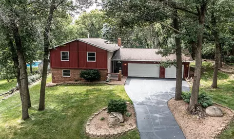 17575 Isleton Ave, Lakeville, MN 55044