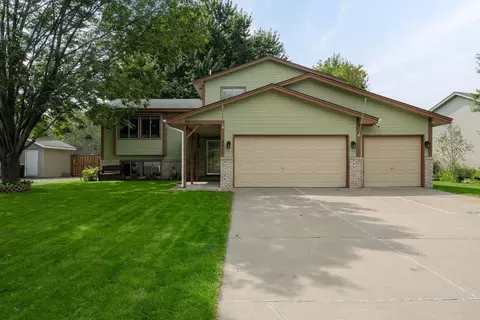 3411 Quarry Ave, Anoka, MN 55303