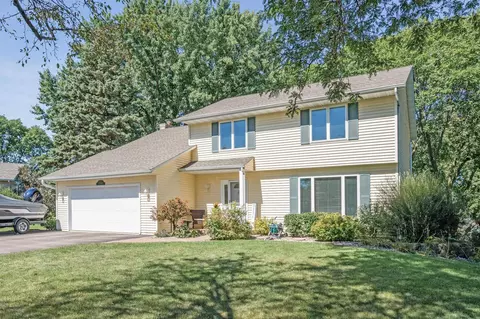 13616 James Ave S, Burnsville, MN 55337