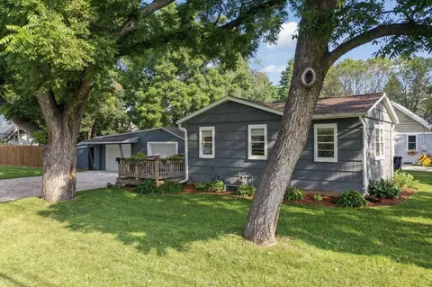 1018 Washington St, Northfield, MN 55057