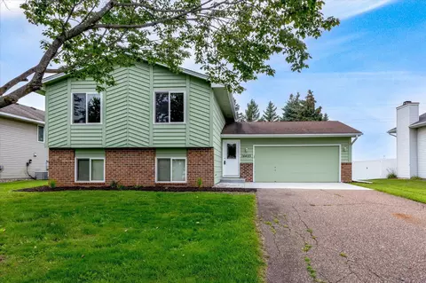 14403 Exley Ln, Apple Valley, MN 55124