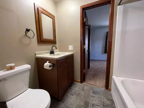704 11th Ave SW, Austin, MN 55912 photo 19