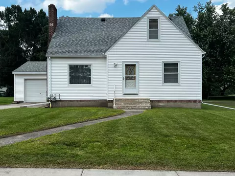 421 Walnut St E, Sacred Heart, MN 56285