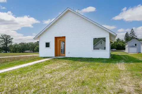 707 NW 7th Ave, Grand Rapids, MN 55744