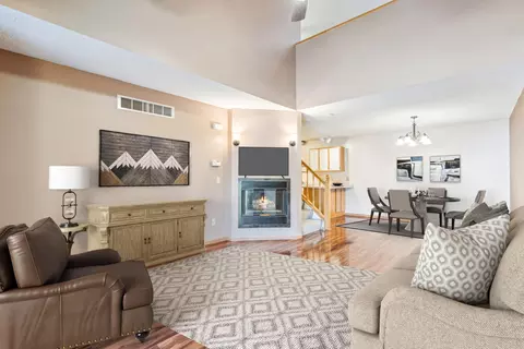 7624 79th St S, Cottage Grove, MN 55016