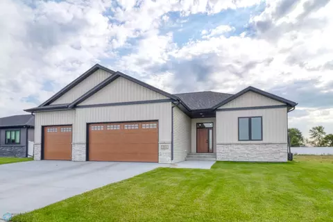 111 Annies Way, Mapleton, ND 58059