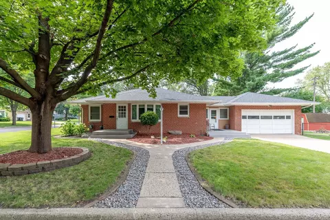 203 Haynes St, Mankato, MN 56001
