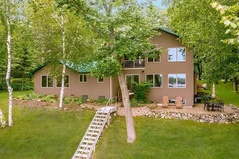 7806 Lakeview Dr, Brainerd, MN 56401