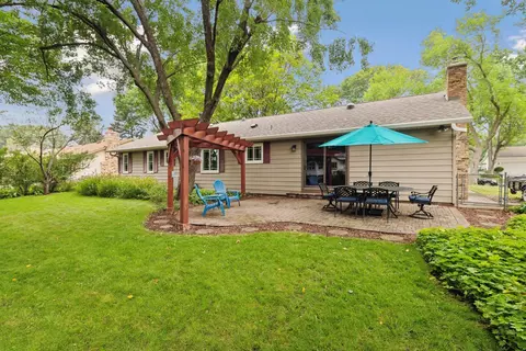 7425 W 105th St, Bloomington, MN 55438 photo 39