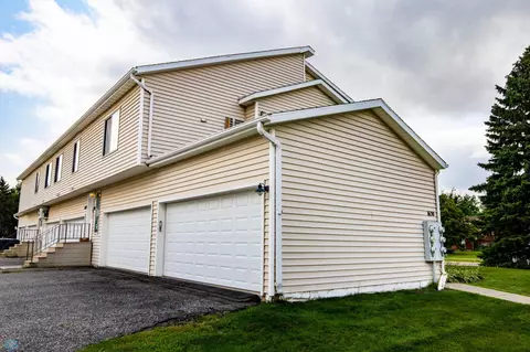 1630 34th Ave S, Fargo, ND 58104 photo 3