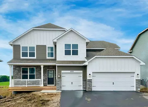 4710 Devonshire Ln, Chaska, MN 55318