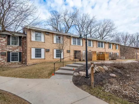4578 Cedar Lake Rd S #4, Saint Louis Park, MN 55416