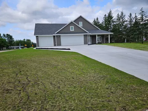 981 White Spruce Ln NW, Alexandria, MN 56308