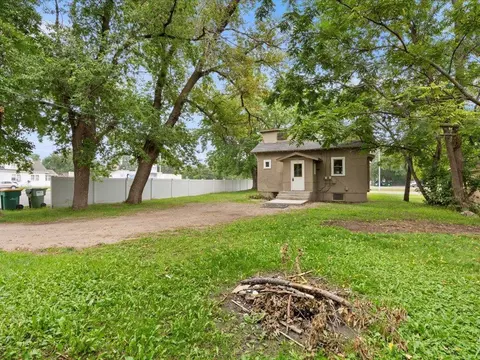 1210 S 6th St, Brainerd, MN 56401 photo 4