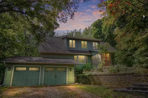 1718 Bradley Rd, Faribault, MN 55021