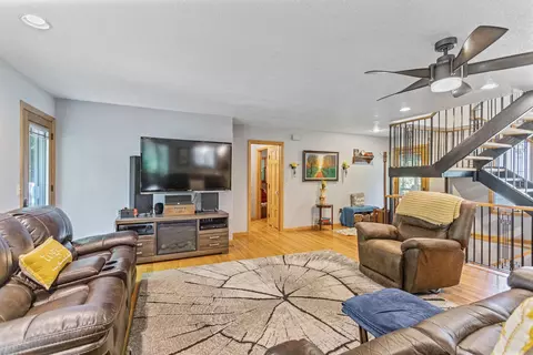 Living - 1718 Bradley Rd, Faribault, MN 55021 photo 4 of 4