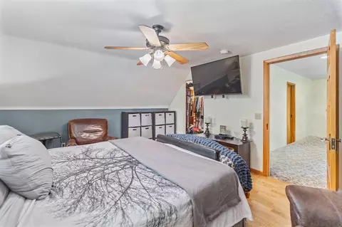 Bedroom - 1718 Bradley Rd, Faribault, MN 55021 photo 5 of 9