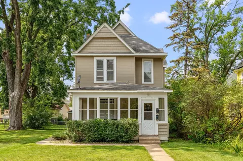4029 Perry Ave N, Robbinsdale, MN 55422
