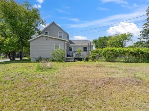 Exterior - 523 Cora St, Brainerd, MN 56401 photo 4 of 9