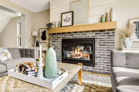 Living - 4010 Haven Woods Ct, Eagan, MN 55123 photo 9 of 10