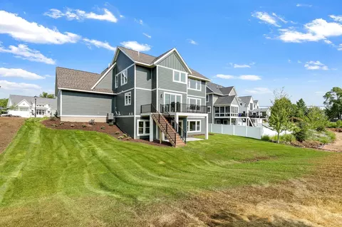 Exterior - 4010 Haven Woods Ct, Eagan, MN 55123 photo 4 of 5