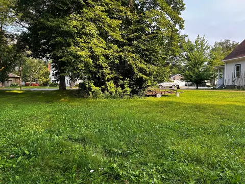 116 N Broadway Ave, New York Mills, MN 56567