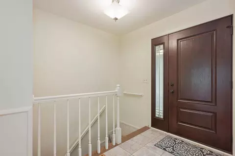 401 Reflection Rd, Apple Valley, MN 55124 photo 4