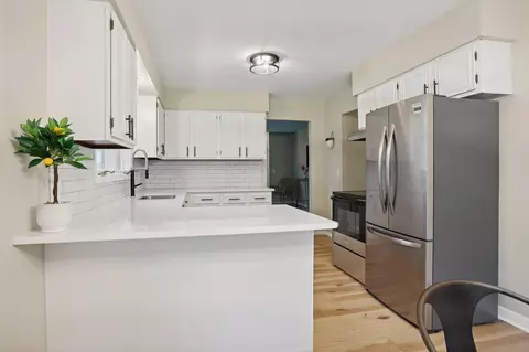 1645 English St, Saint Paul, MN 55106