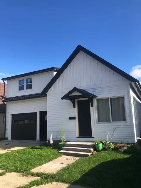 305 W Grove St, Caledonia, MN 55921